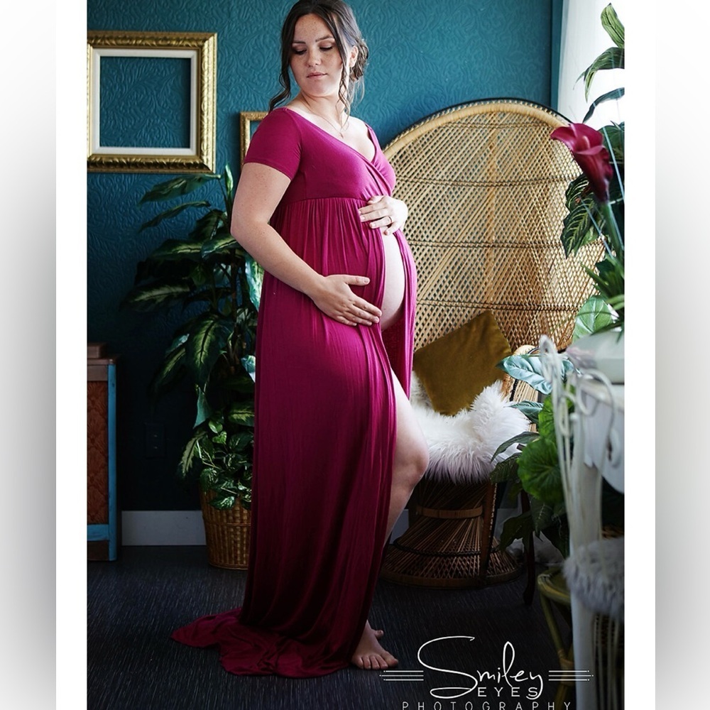 Burgundy Maternity Gown S-M​​